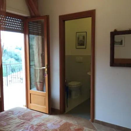 Ettorina - ゲストハウス Poggio Mirteto